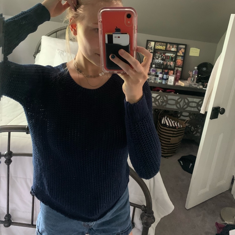 Brandy Melville sweater